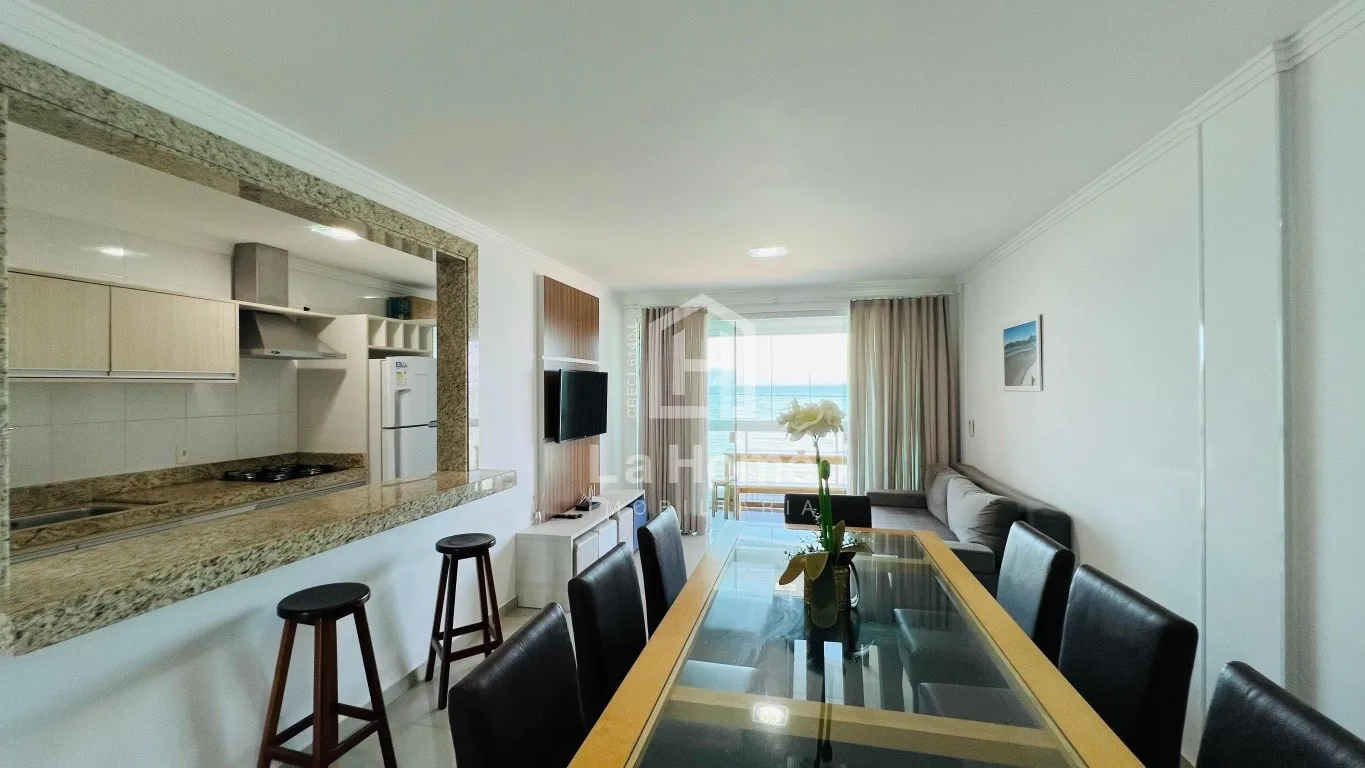 Apartamento mobiliado com 03 suítes de Frente para o Mar em Morrinhos, Bombinhas/SC de R$ 3.700.000,00 por R$ 3.000.000,00. — foto 6