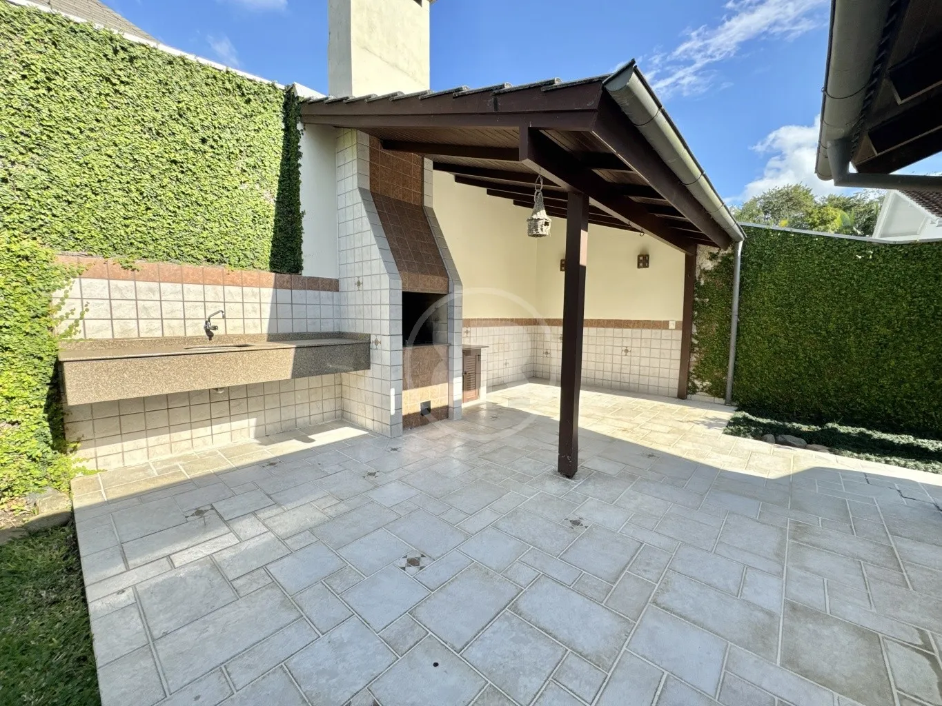 Casa Ampla de Alto Padrão com 4 Dormitórios à Venda no Condomínio Coronel Feddersen em Blumenau/SC — foto 6
