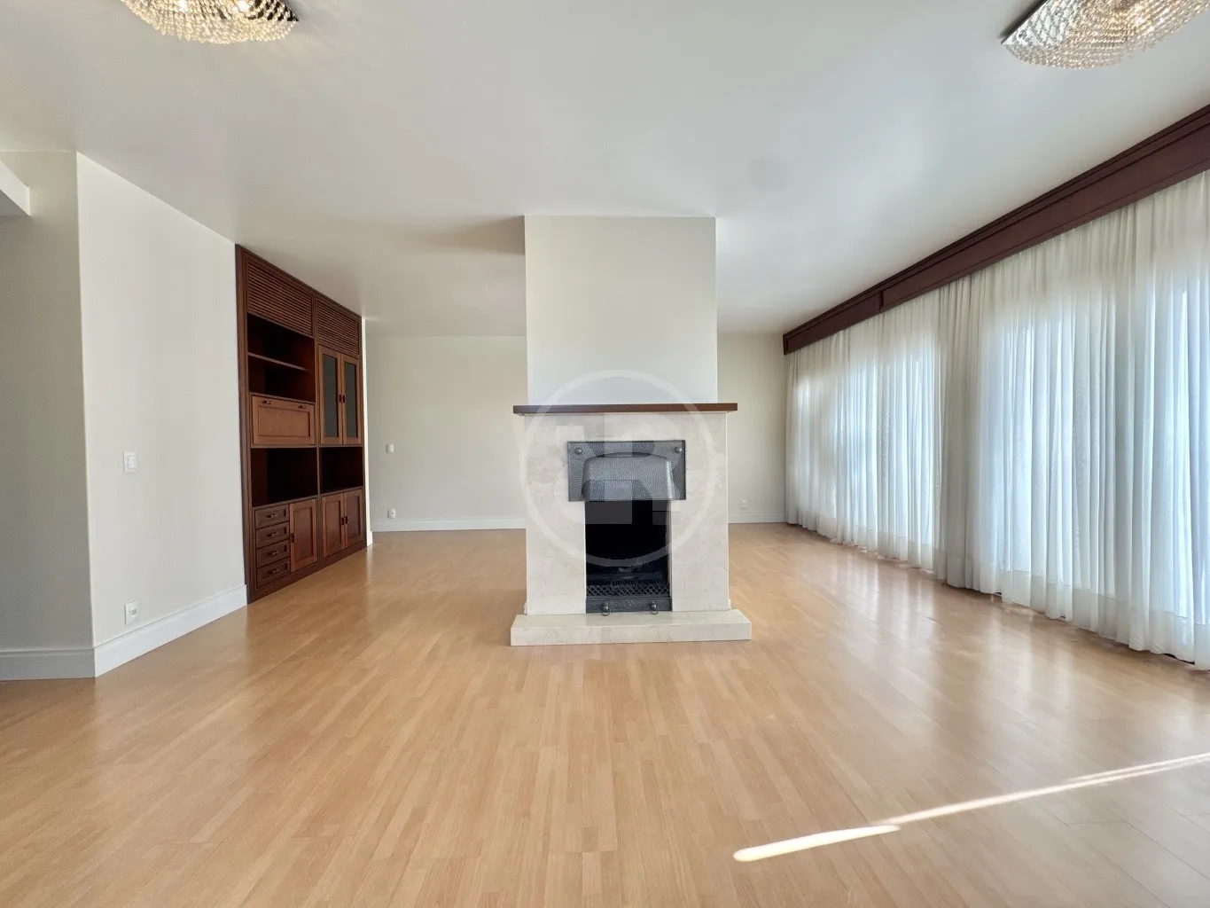 Casa Ampla de Alto Padrão com 4 Dormitórios à Venda no Condomínio Coronel Feddersen em Blumenau/SC — foto 7