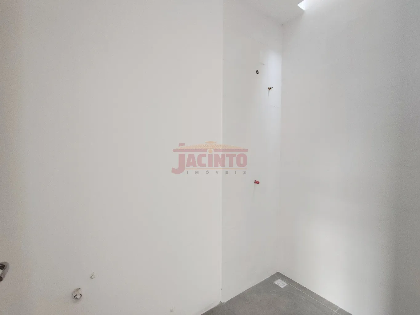 Sobrado novo com 2 suítes no bairro Fortaleza. — foto 7