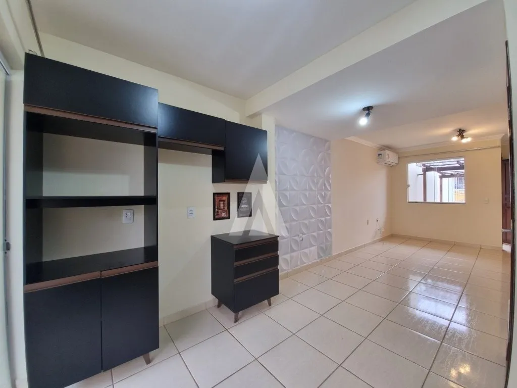 Casa Geminada com 2 quartos à venda no bairro Iririu em Joinville, por R$ 375.000,00. — foto 3