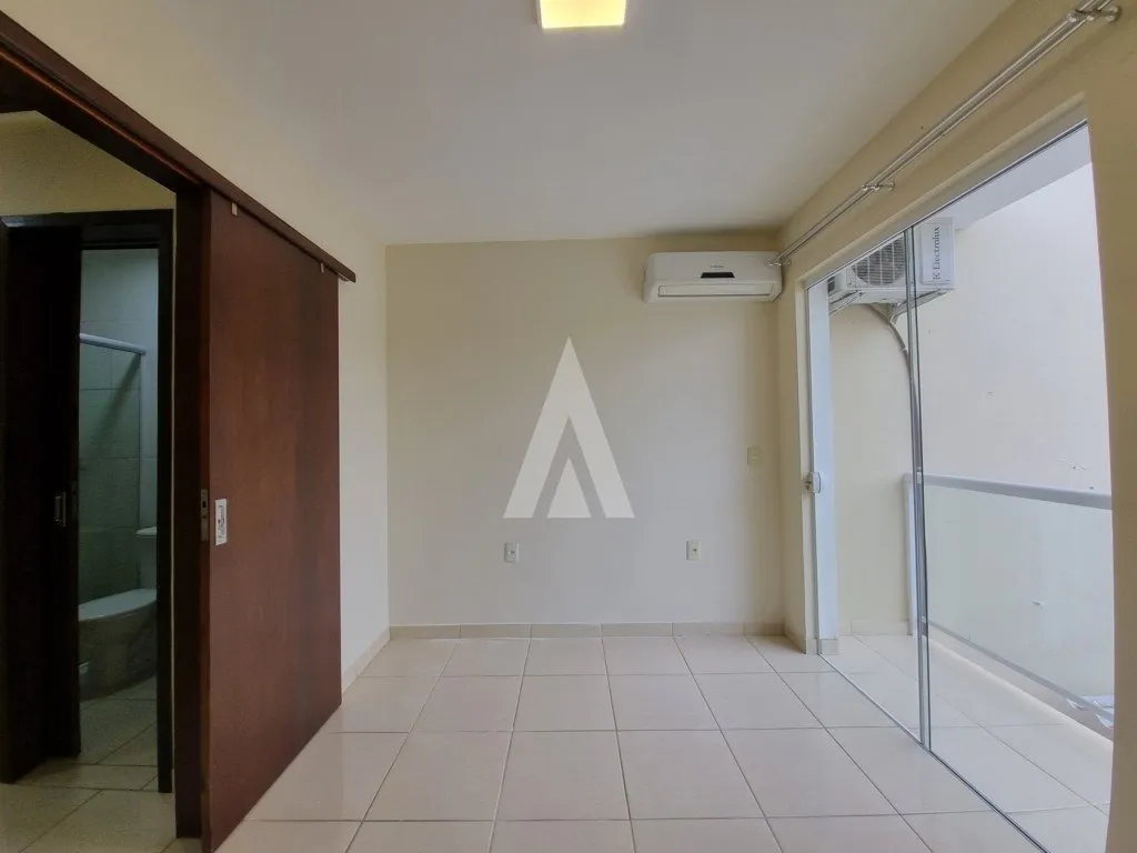 Casa Geminada com 2 quartos à venda no bairro Iririu em Joinville, por R$ 375.000,00. — foto 7