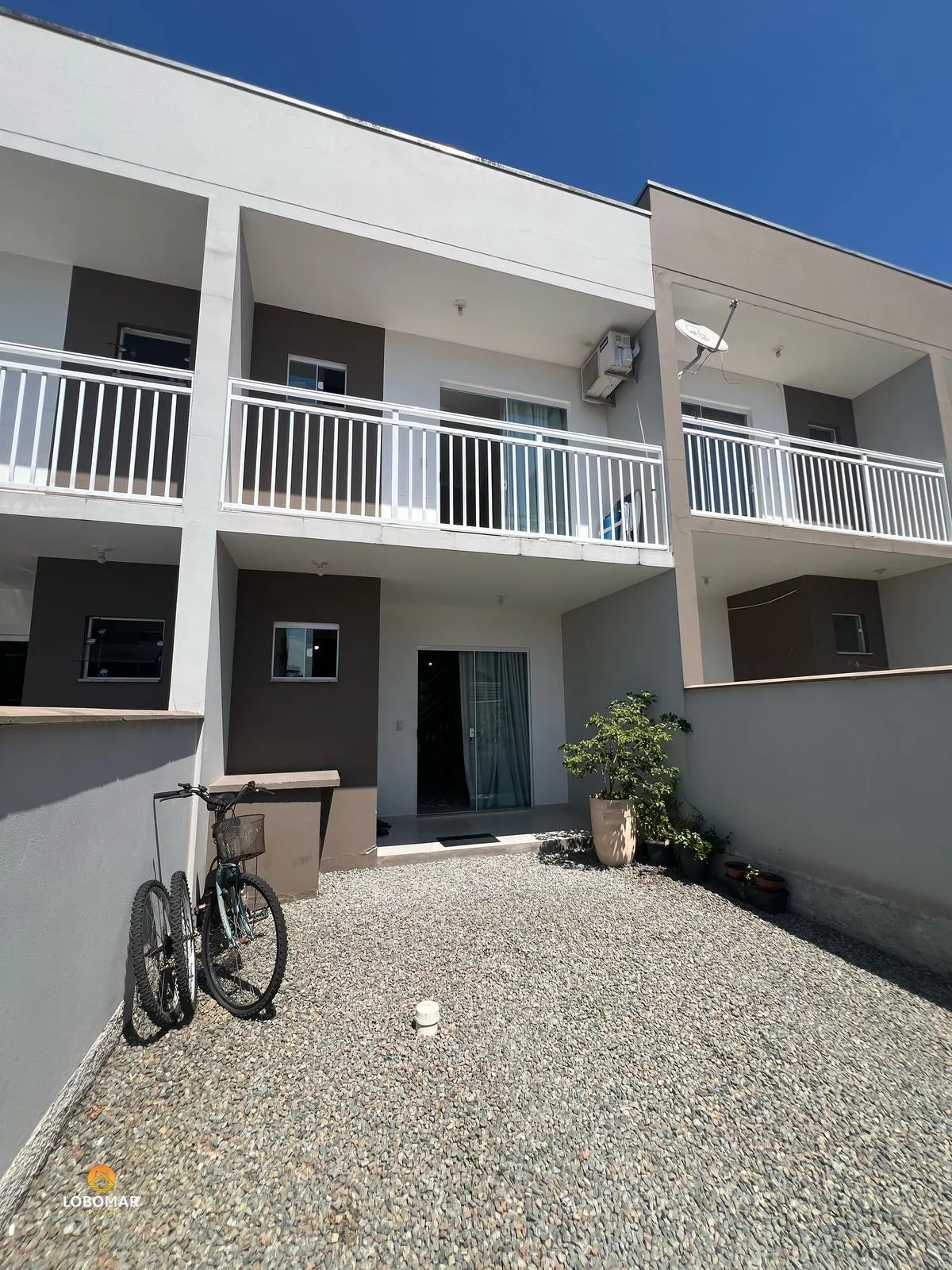 Sobrado mobiliado à venda por R$ 583.000,00 - Balneário Piçarras/SC! — foto 2