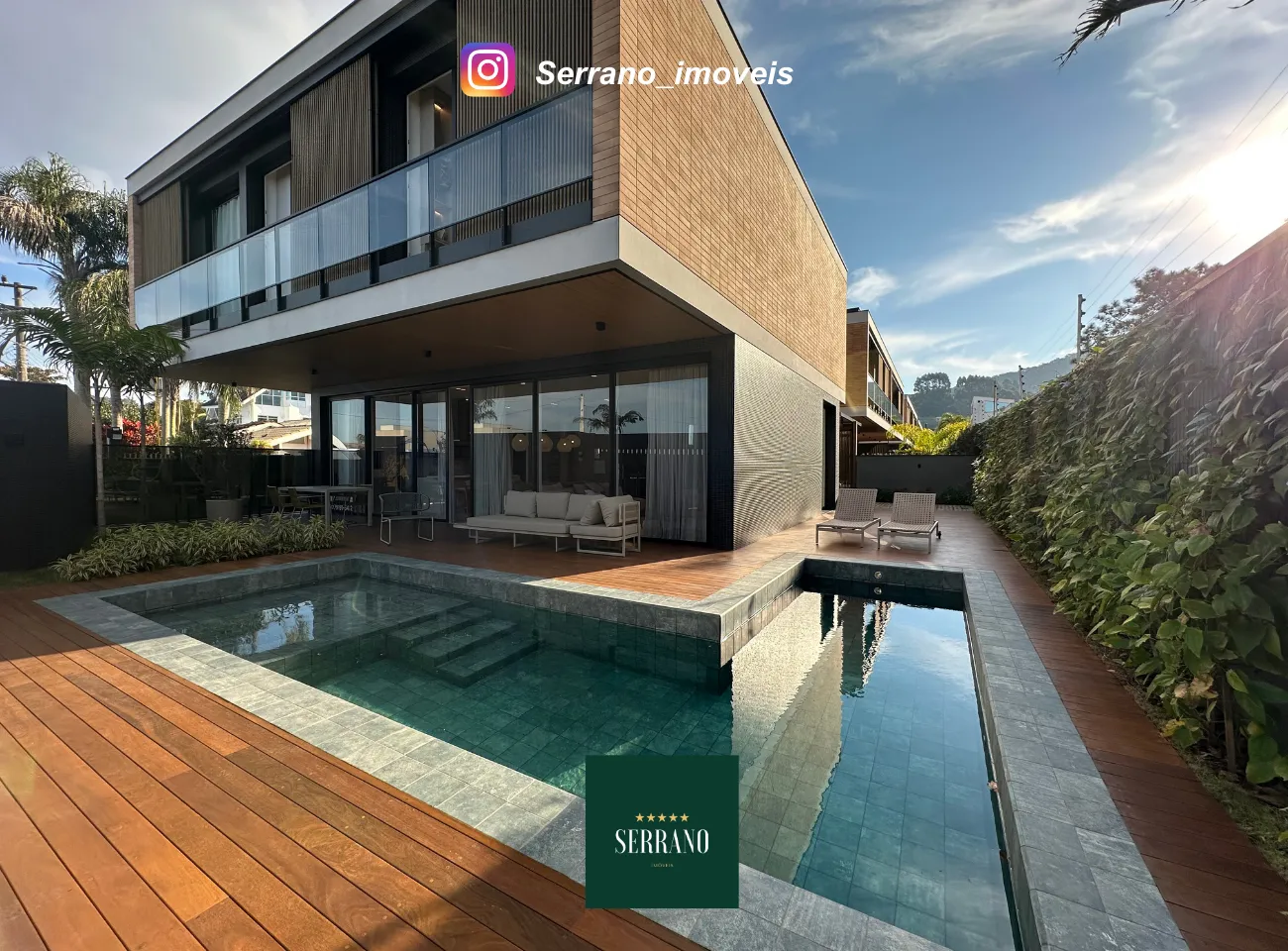 Casa Nova Alto Padrão em Balneário Camboriú - foto 1
