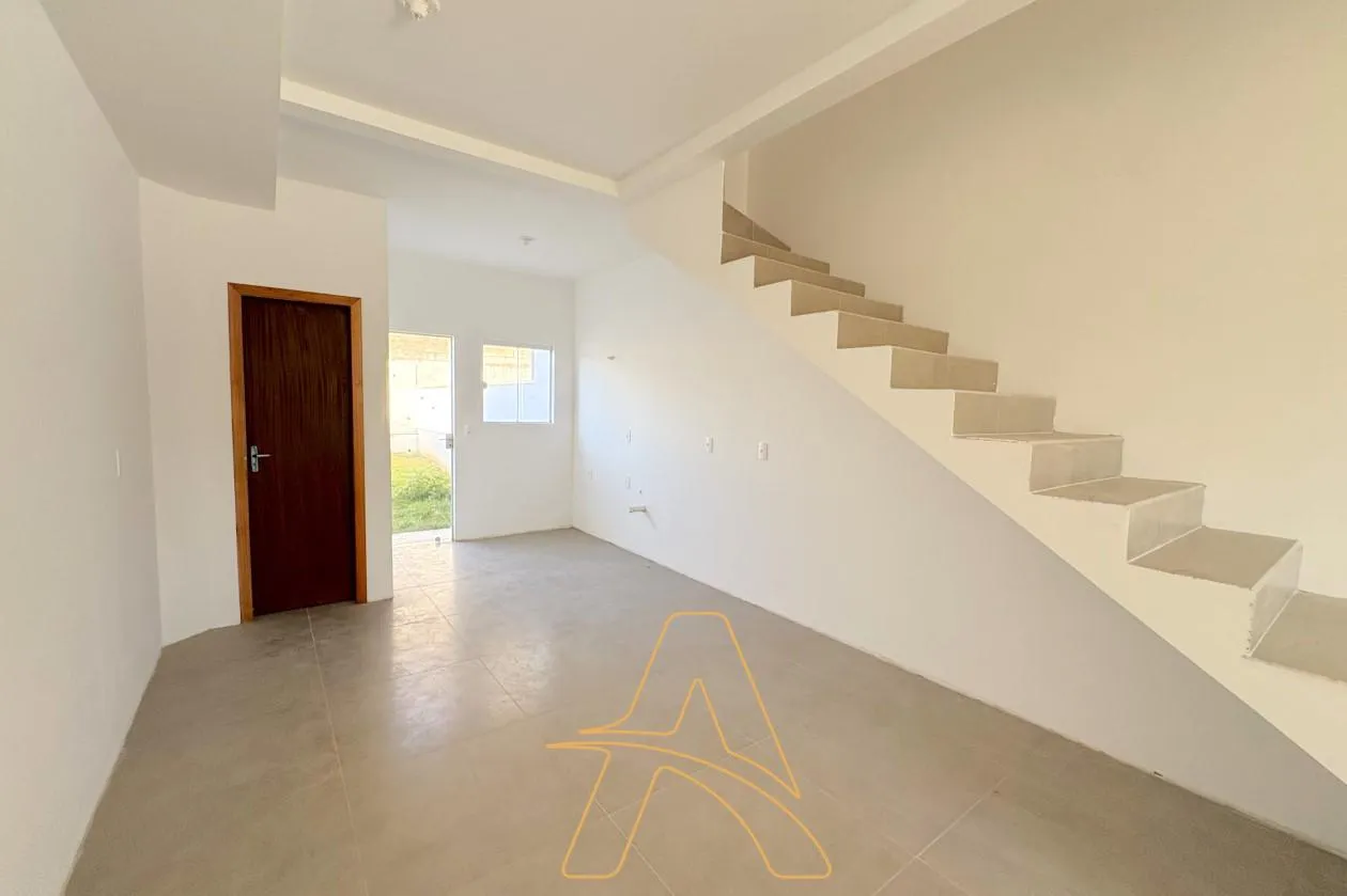 Sobrado Novo com 2 Suítes e Jardim nos Fundos - Bairro Fortaleza — foto 6