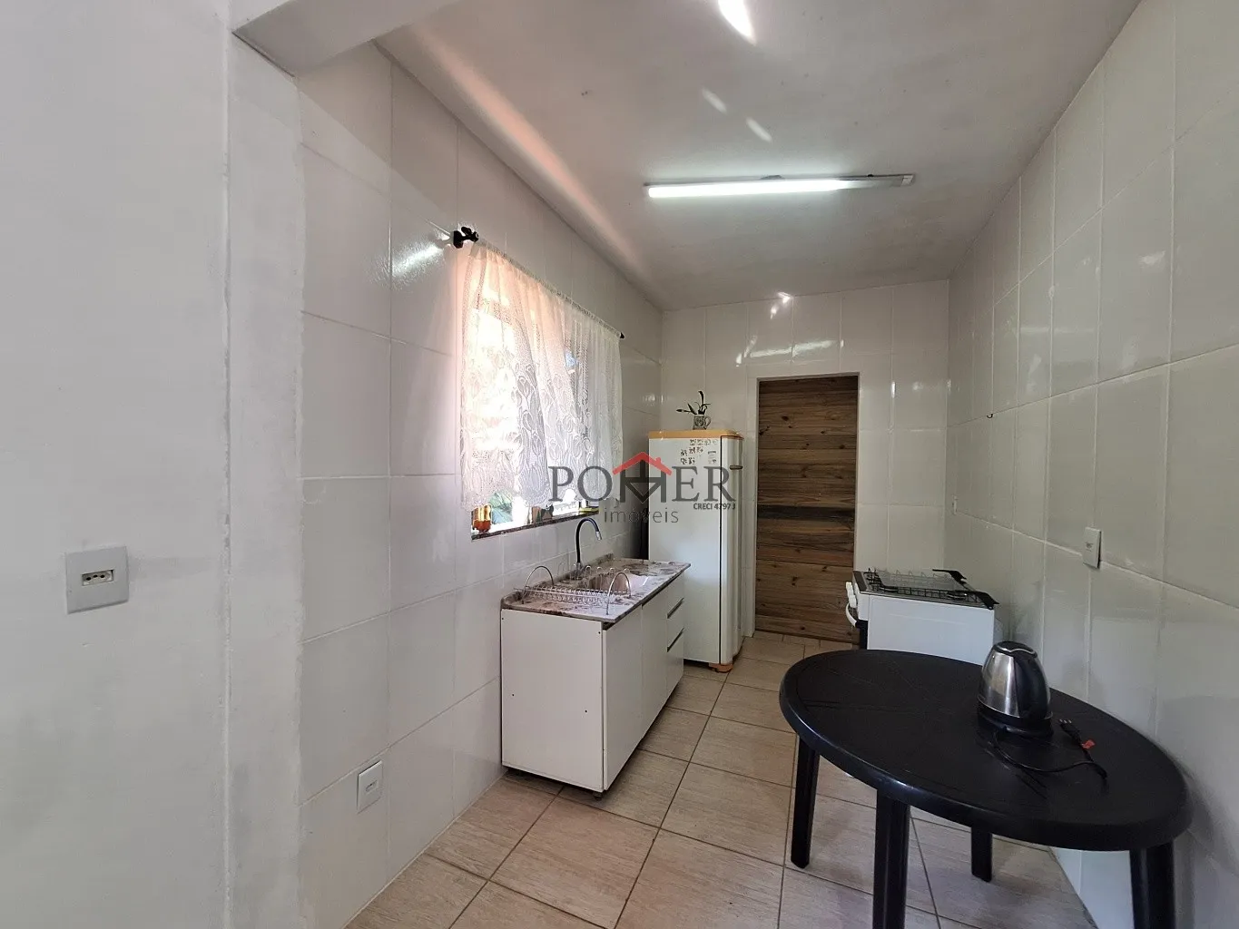 Casa no Bairro Centro com 93,68m de construção, edificado num terreno com 543,55m. Ideal para quem busca imóvel com perfil de investimento para locação. — foto 3