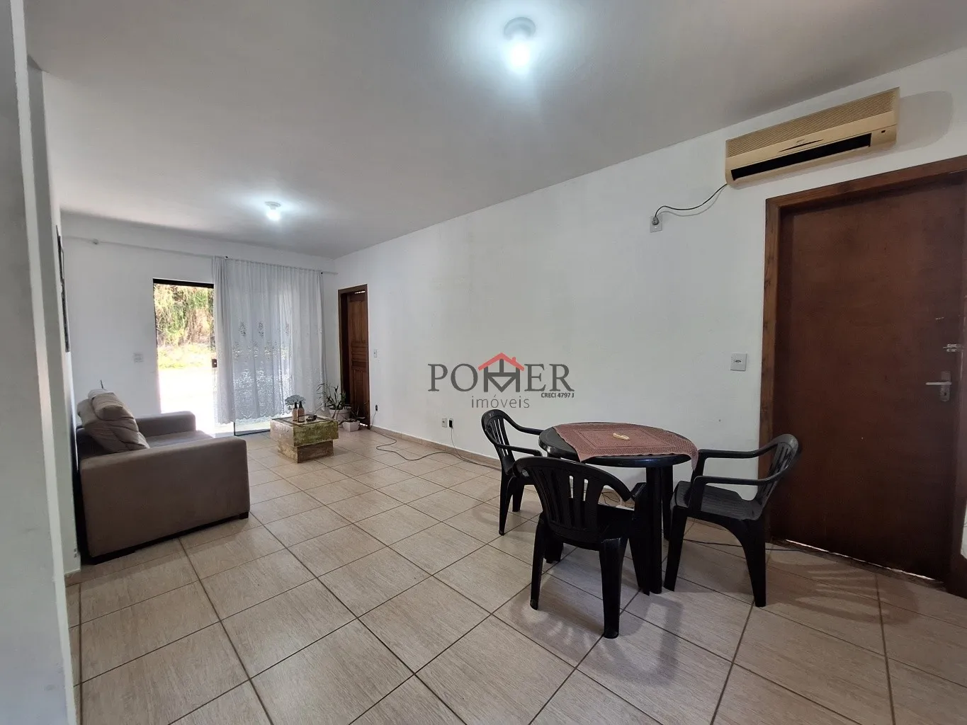 Casa no Bairro Centro com 93,68m de construção, edificado num terreno com 543,55m. Ideal para quem busca imóvel com perfil de investimento para locação. — foto 4