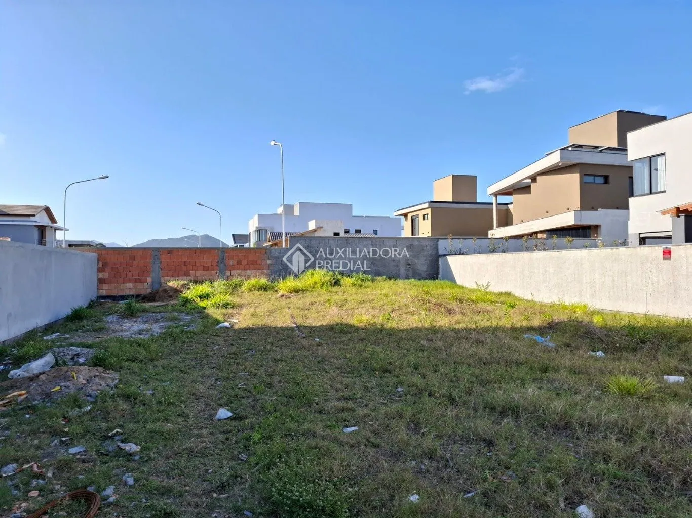Terreno à venda, 420m² no Campeche, Florianópolis - foto 1