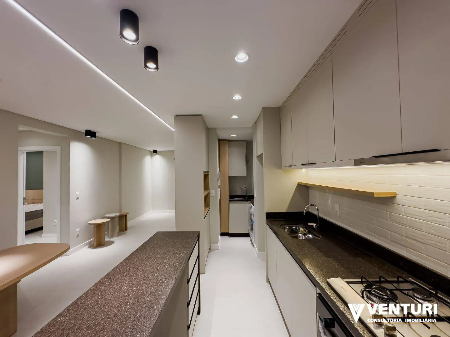 Apartamento com 2 dormitórios à venda, 70 m por R$ 744.967,20 - Victor Konder - Blumenau/SC - foto 1