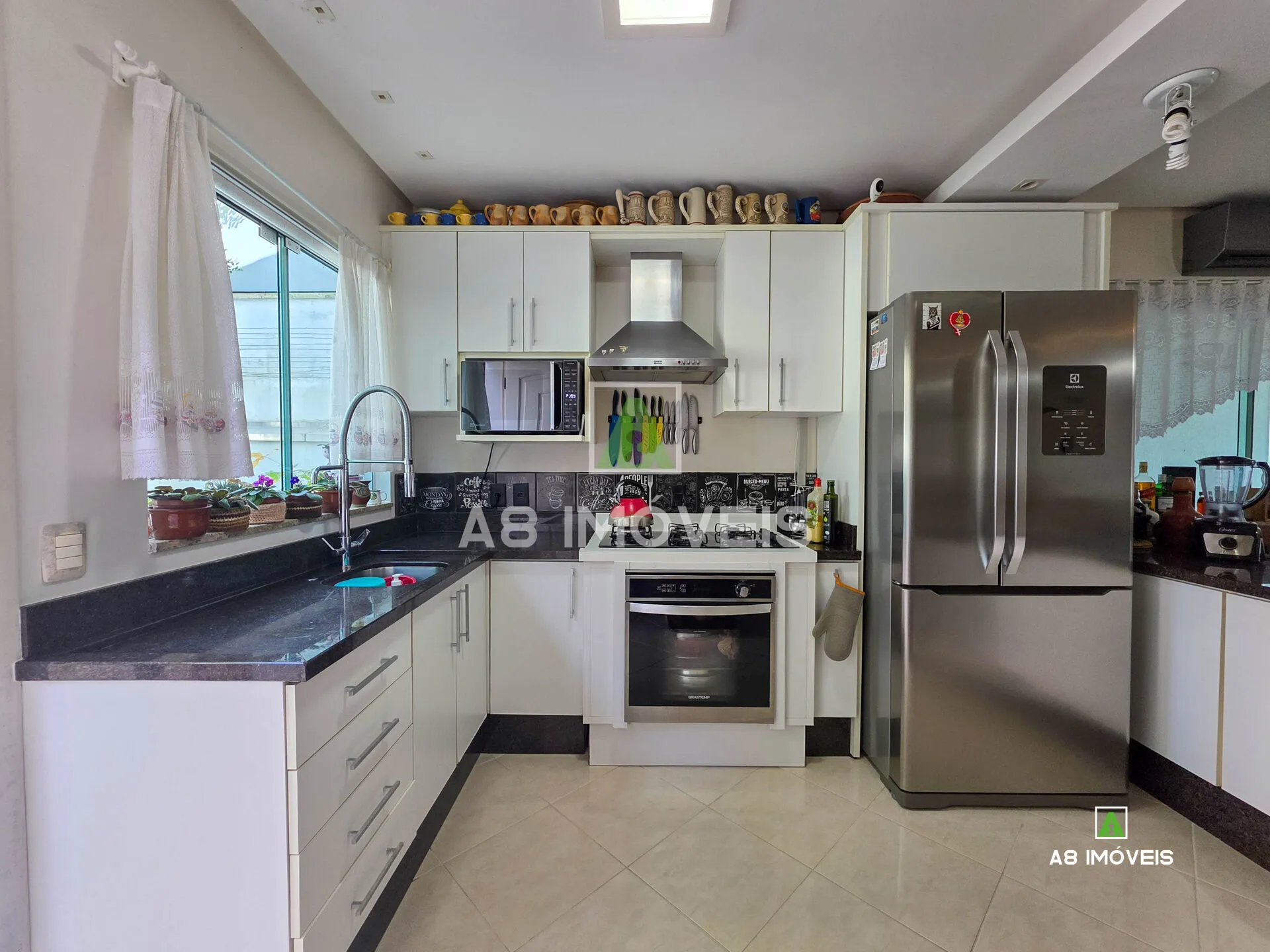 SOBRADO BAIRRO VORSTADT COM 3 QUARTOS SENDO 1 SUÍTE COM 2 VAGAS BLUMENAU — foto 2