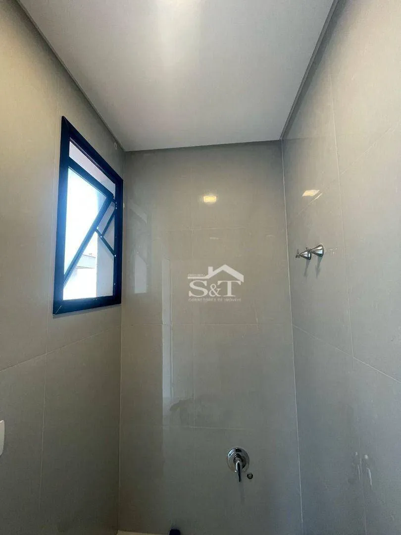 Sobrado com 3 suítes, condomínio com infraestrutura nos Ingleses! — foto 4
