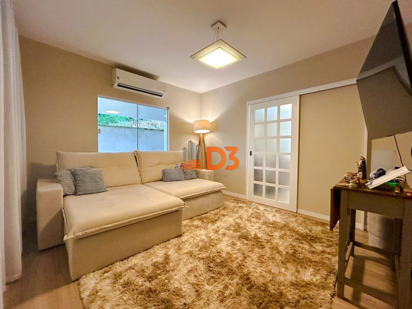 Casa imponente, com amplo jardim e piscina privativa à venda no bairro Tribéss — foto 6