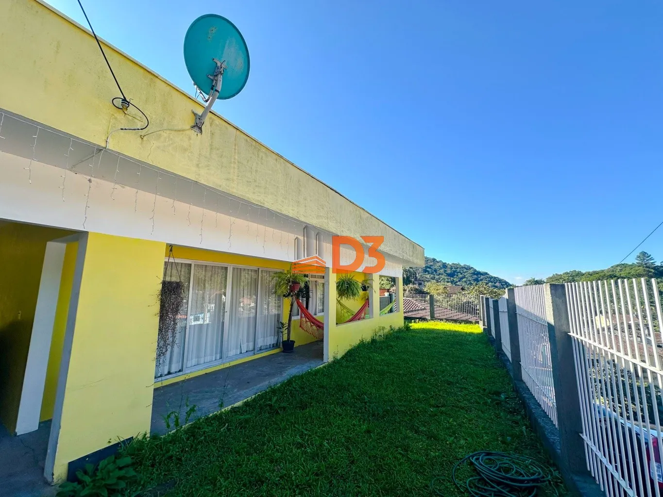 Ampla casa com 6 dormitórios no bairro Valparaíso — foto 2