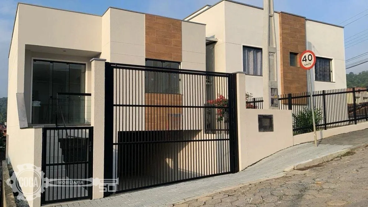 SOBRADO NA ITOUPAVA CENTRAL — foto 3