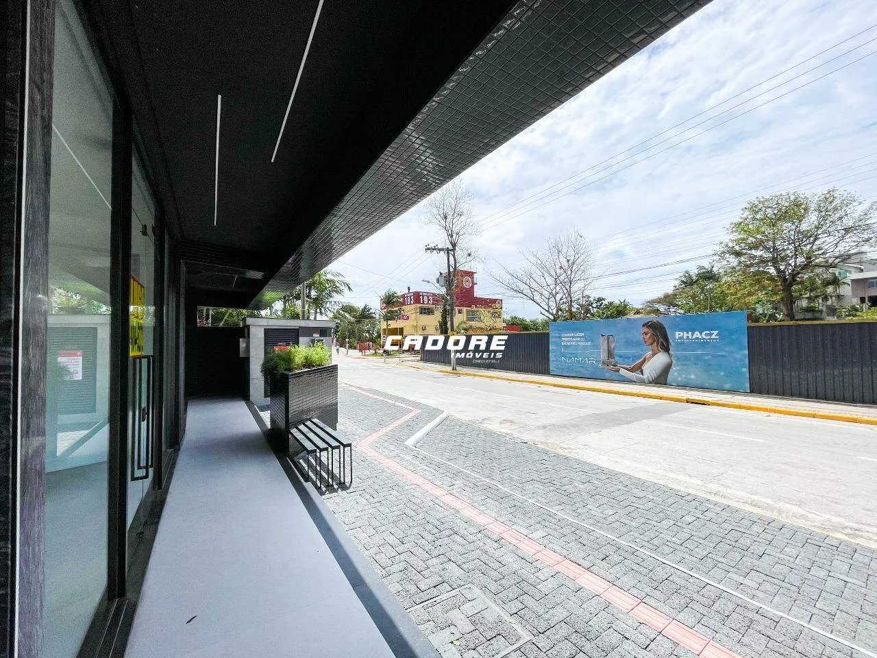 Sala Comercial para locação em Porto Belo I Cadore Imóveis — foto 2