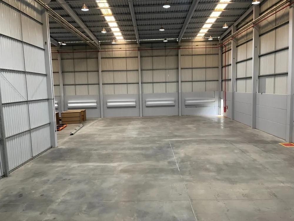 LOCAÇÃO GALPÃO - PRÓXIMO COMPLEXO DO BADENFURT — foto 2