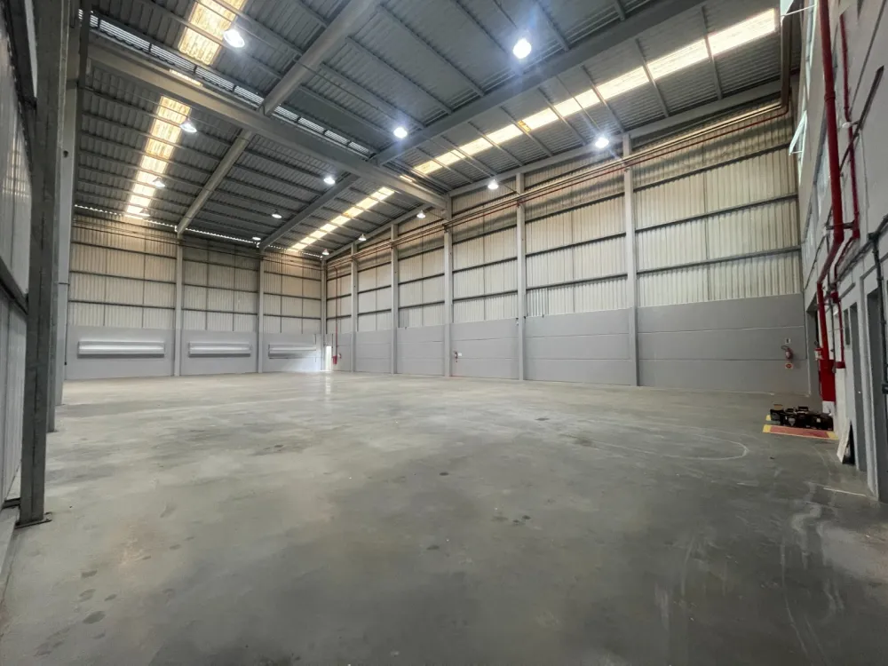 LOCAÇÃO GALPÃO - PRÓXIMO COMPLEXO DO BADENFURT — foto 3