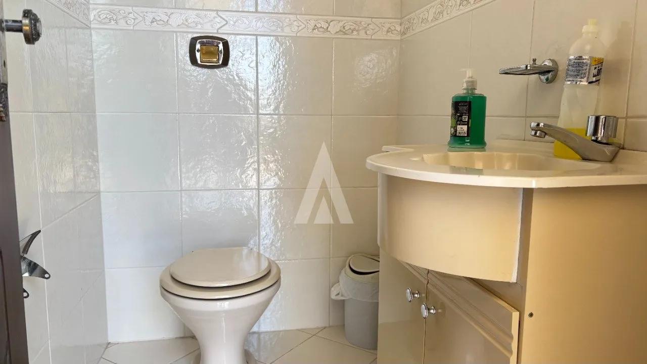 Casa com 1 suíte e 2 quartos à venda no bairro Iririú em Joinville-SC de R$1.150.000,00 por R$999.000,00. — foto 5