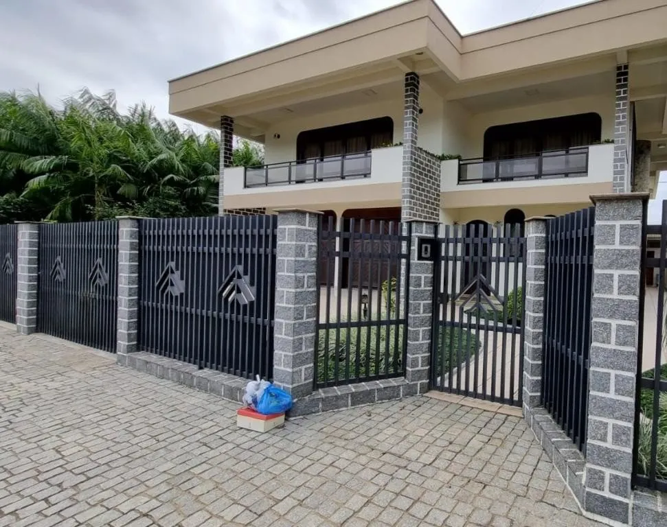 SOBRADO no PIRABEIRABA com 3 quartos para VENDA, 0 m — foto 2