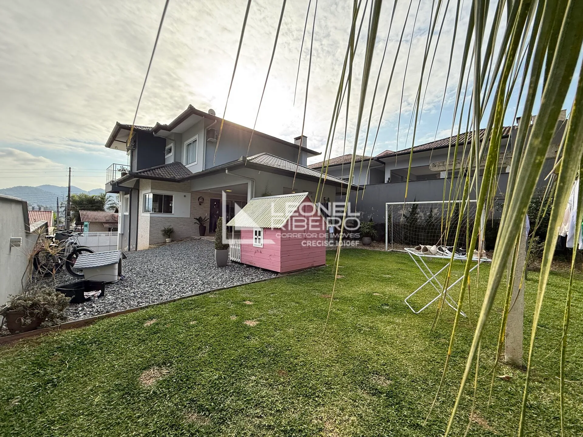 Casa Alto Padrão com 4 dormitórios (1 suíte) à venda, 185 m no bairro das Nações em Timbó-SC — foto 2