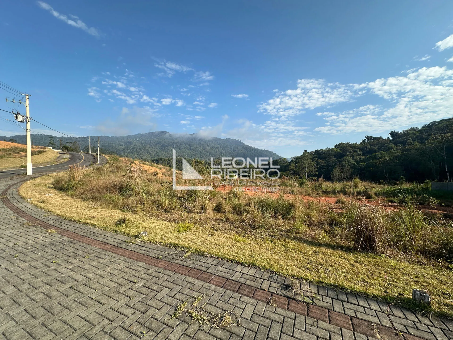 Terreno à venda, 338,35 m no bairro Araponguinhas em Timbó/SC - foto 1