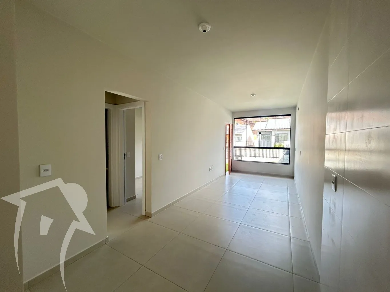 Casa Mulde - Dois Quartos com suíte e Fundos para área Verde — foto 7