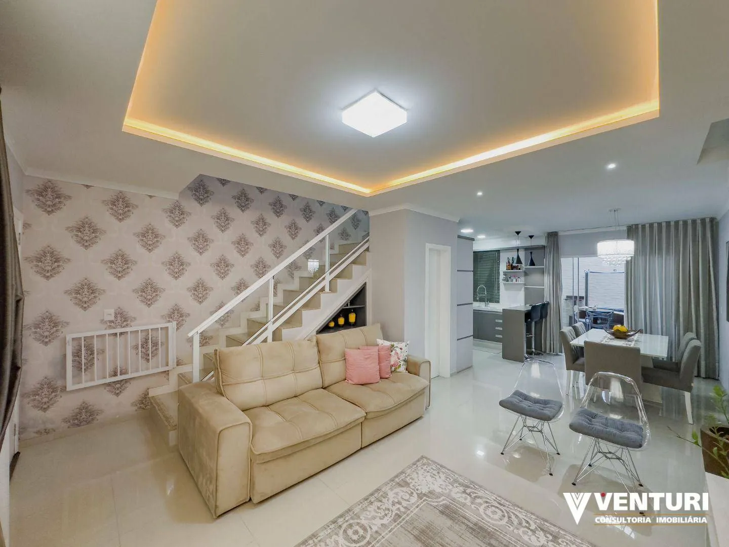 Casa com mobiliada com piscina e 3 suítes à venda, 98 m por R$ 780.000 - Velha - Blumenau/SC - foto 1