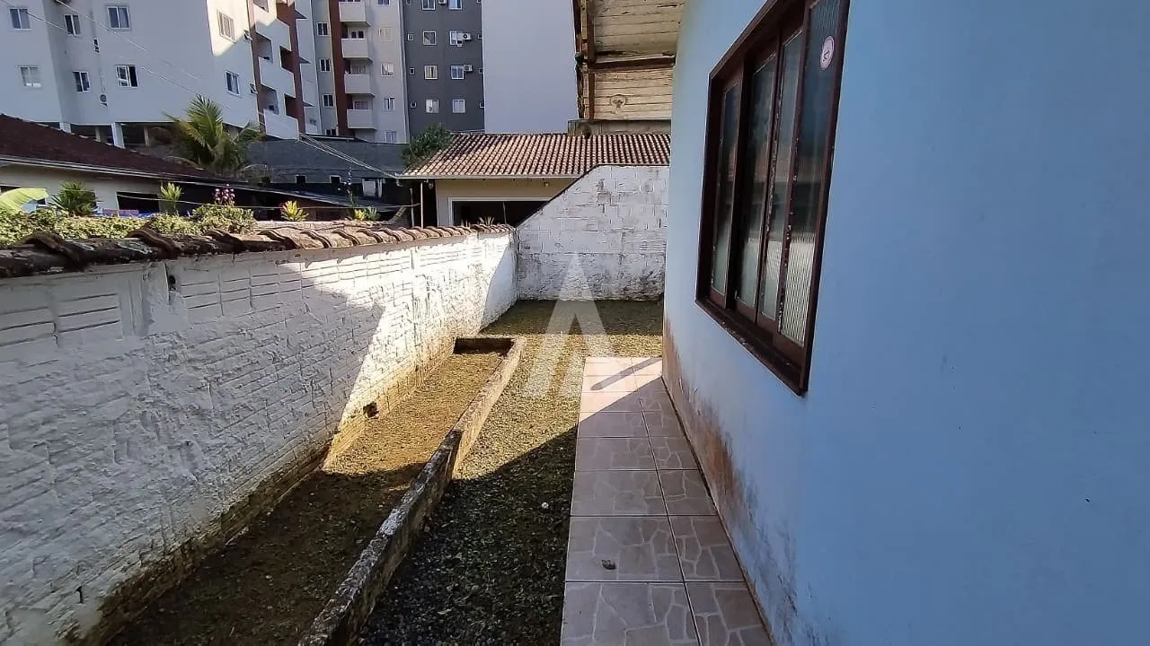 Terreno à venda no bairro Atiradores em Joinville-SC de R$699.000,00 por R$569.000,00. — foto 5
