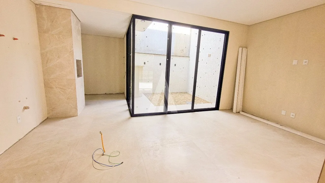 Sobrado geminado com 1 suíte e 2 quartos à venda no bairro Glória em Joinville-SC por R$760.000,00. — foto 3