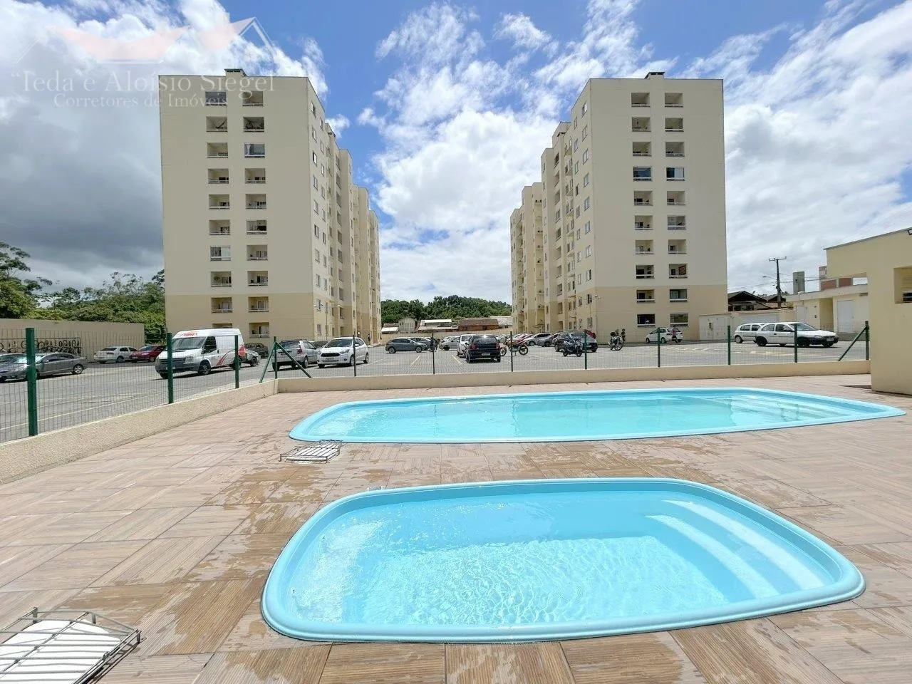 Apartamento Predio com Piscina no Bairro Itoupavazinha Blumenau/SC Ref. 1501 - foto 1