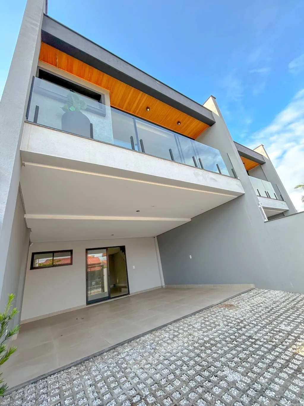 SOBRADO DE ALTO PADRAO A VENDA - BALNEARIO DE PIÇARRAS — foto 6