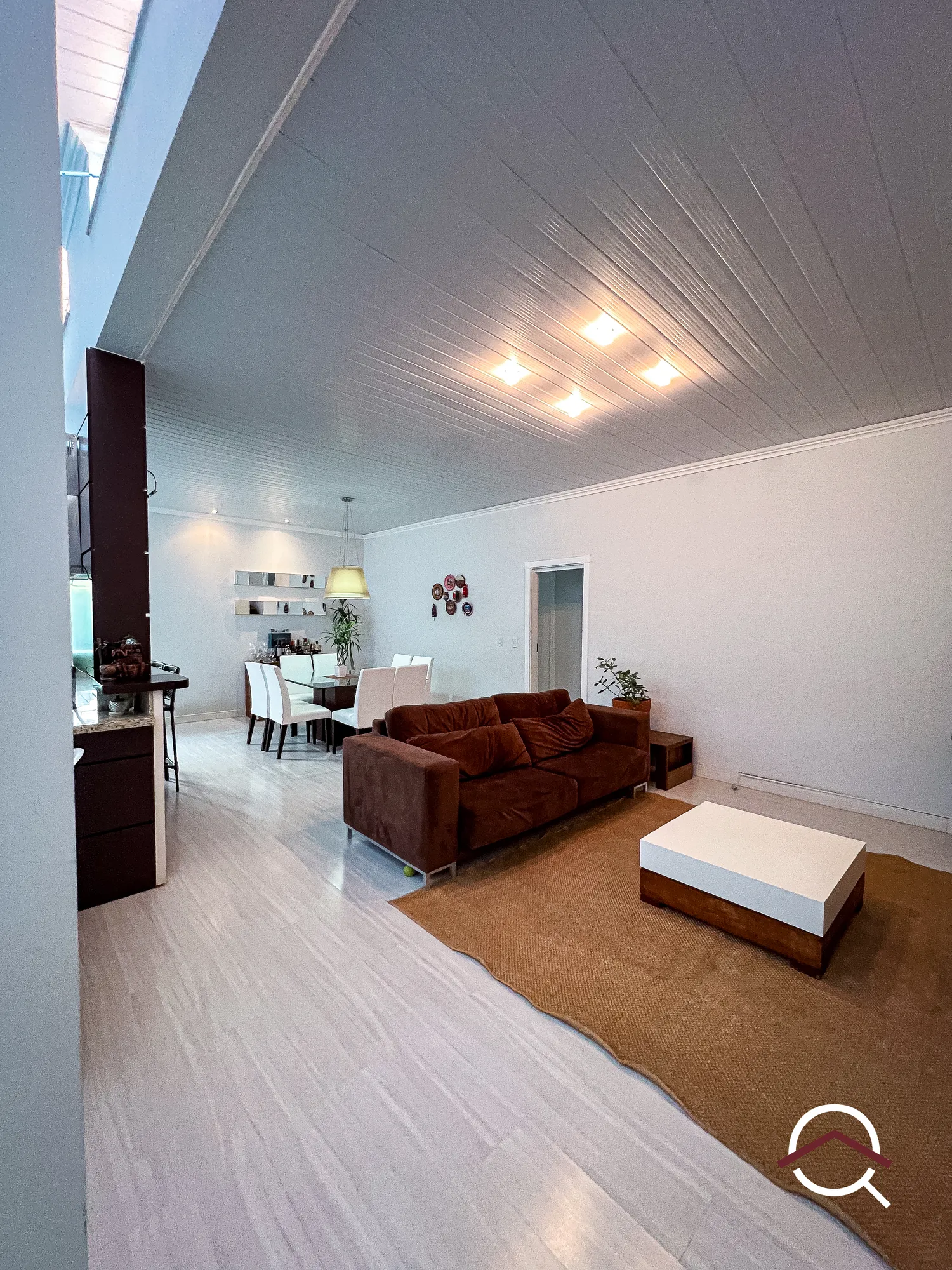 Casa moderna com 3 suítes mais escritório — foto 7