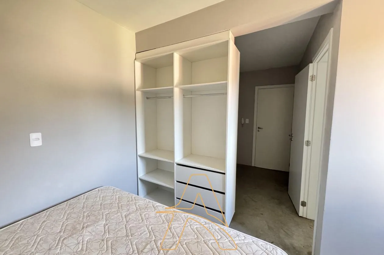 Apartamento Mobiliado com 1 Dormitório no Bairro Água Verde - foto 1