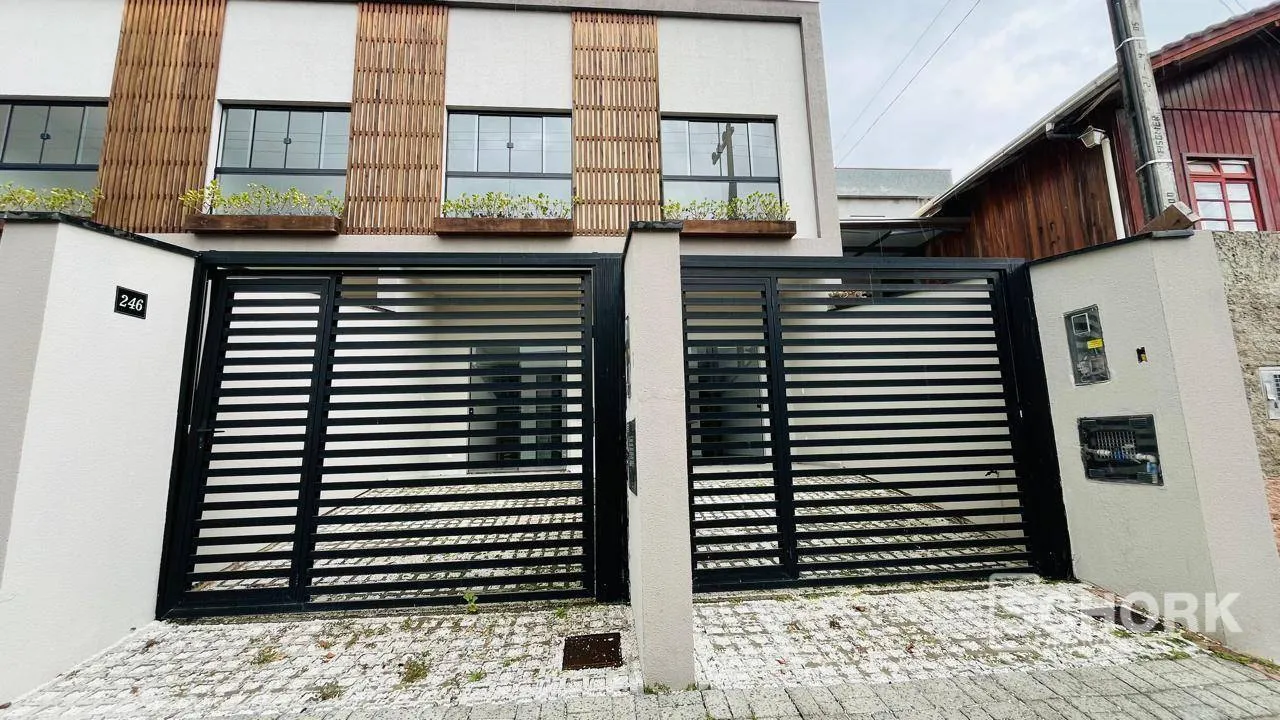 Sobrado com 2 dormitórios para alugar, 91 m por R$ 3.149,00/mês - Água Verde - Blumenau/SC - foto 1