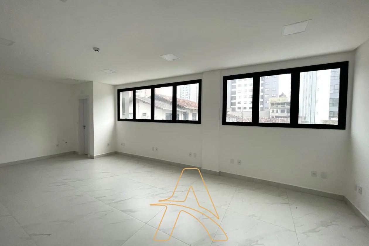 Sala Comercial com Garagem Próxima ao Fórum Estadual — foto 2