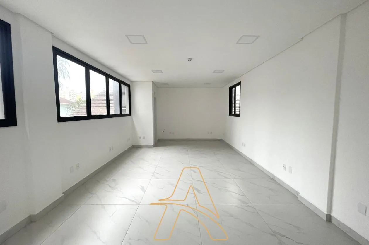 Sala Comercial com Garagem Próxima ao Fórum Estadual — foto 2