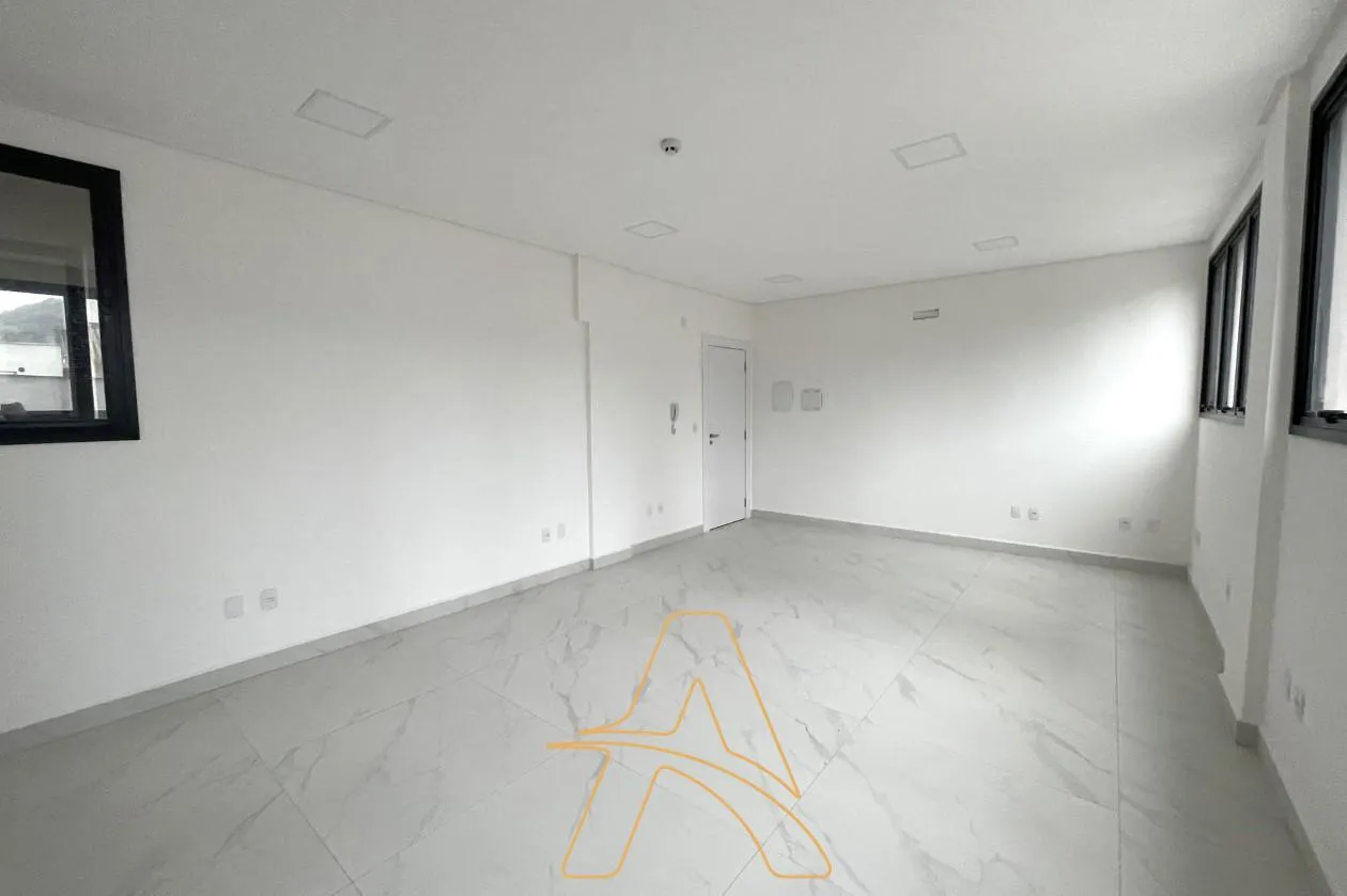 Sala Comercial com Garagem Próxima ao Fórum Estadual — foto 4