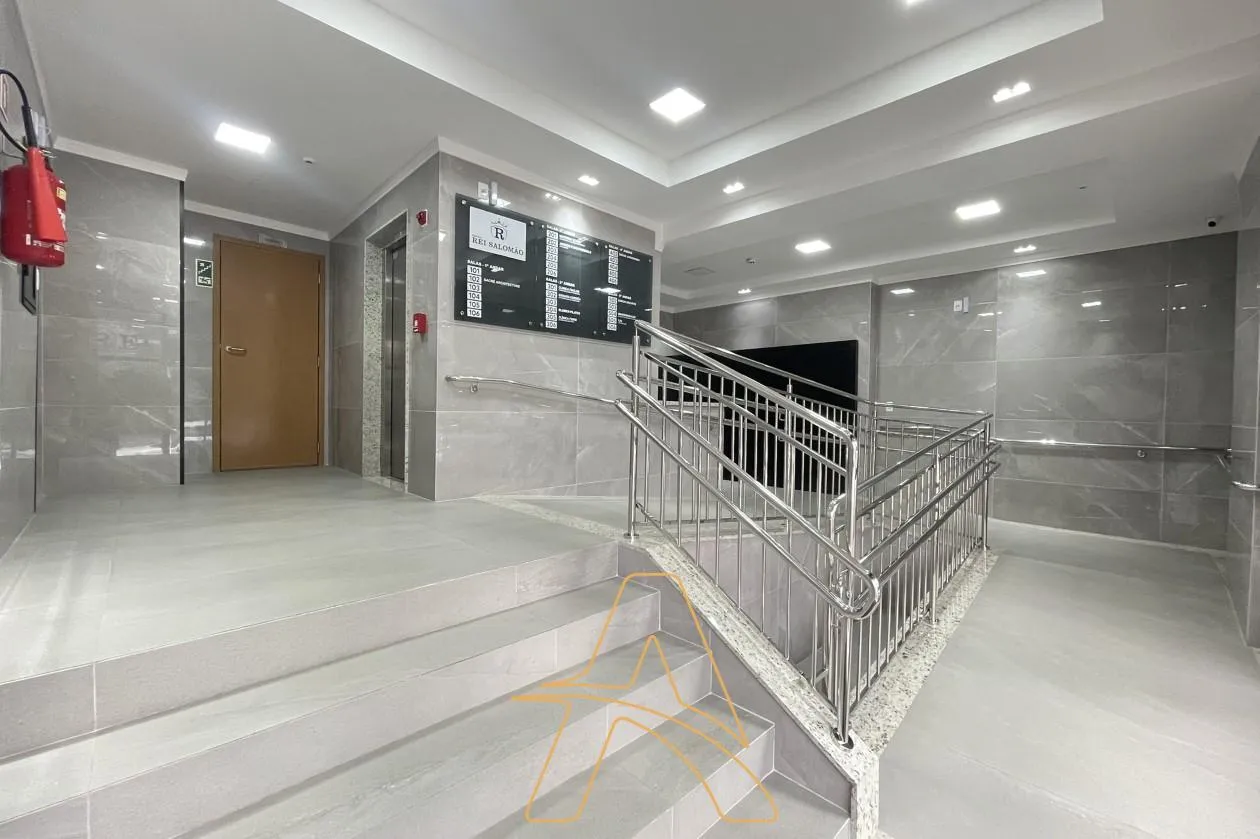 Sala Comercial com Garagem Próxima ao Fórum Estadual — foto 7