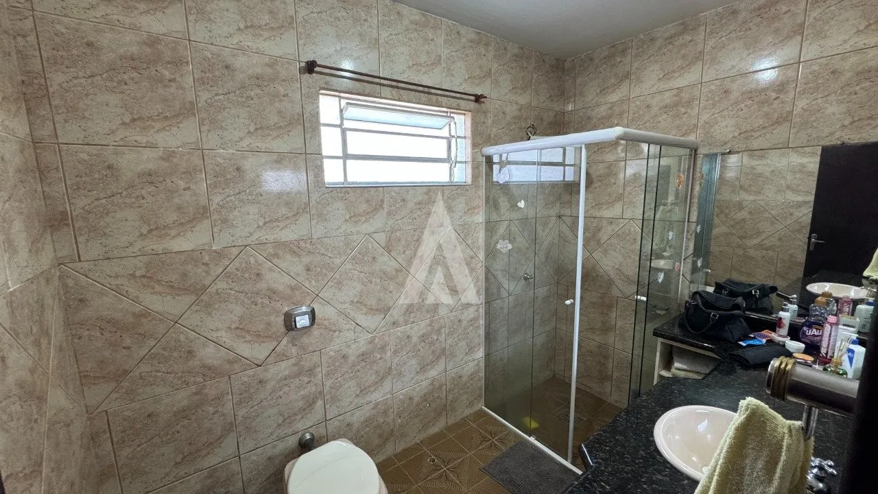 Sobrado com 6 quartos à venda no bairro Petrópolis em Joinville-SC por R$799.000,00. — foto 6