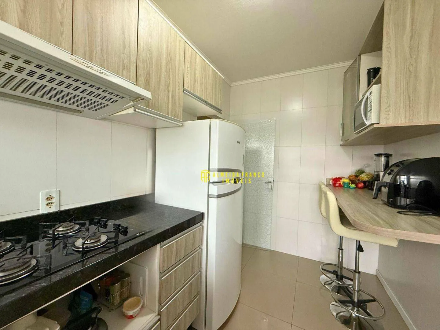 Apartamento com 2 dormitórios, semi mobiliado a poucos metros da FURB! — foto 7