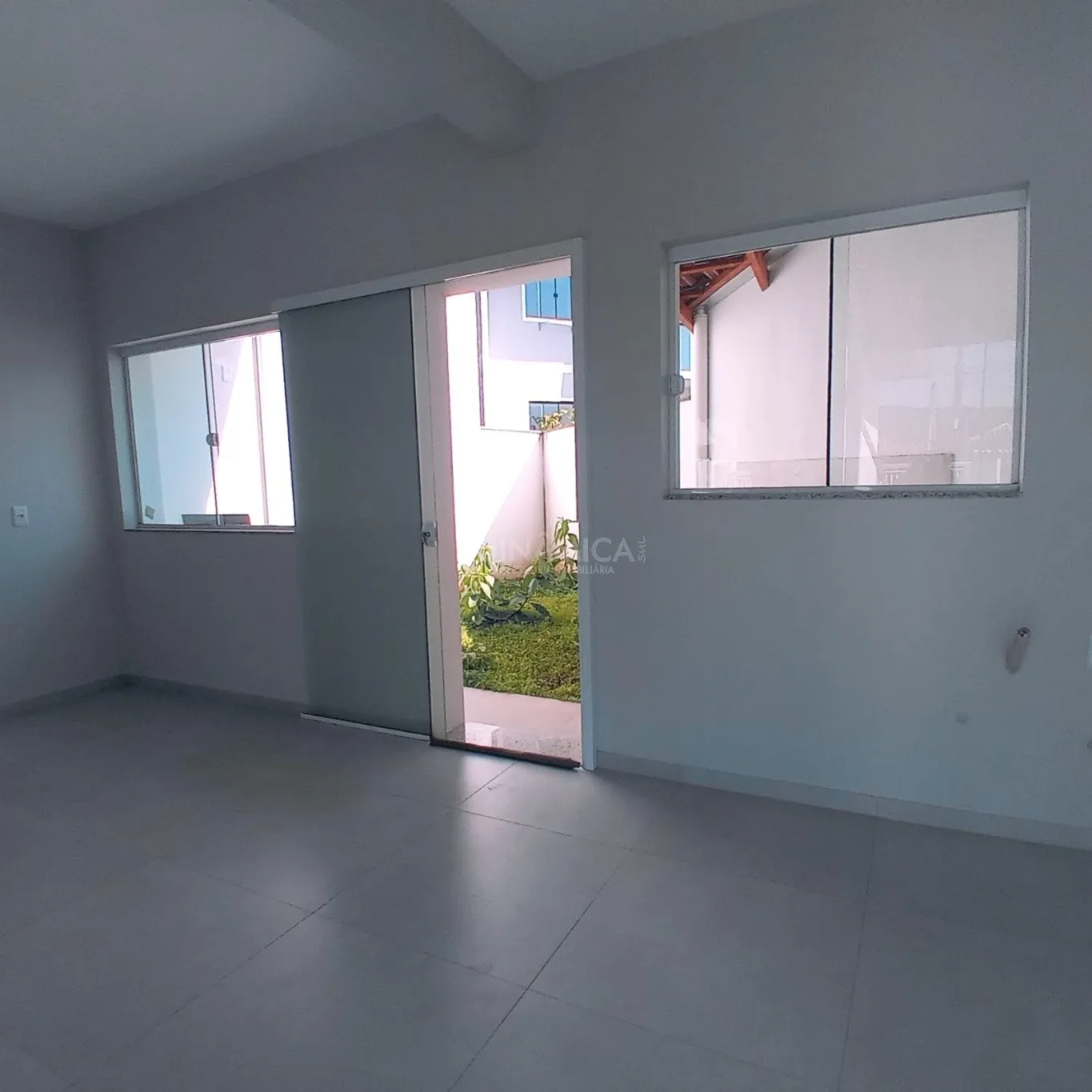 Sobrado Novo 03 dormitórios sendo 01 suíte Passo Manso — foto 4