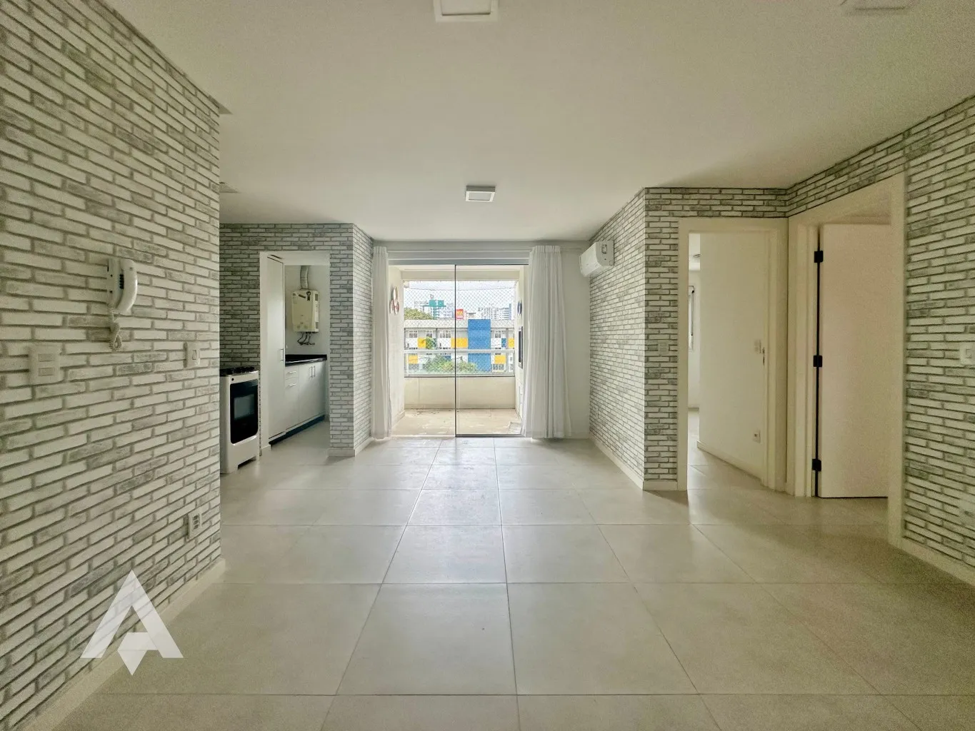 Excelente apartamento semimobiliado à venda no Bairro Itoupava Seca! — foto 2