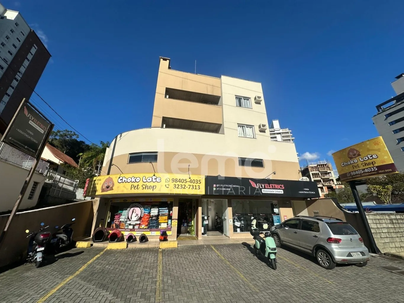 Prédio comercial e residencial no Bairro Vila Nova. — foto 2