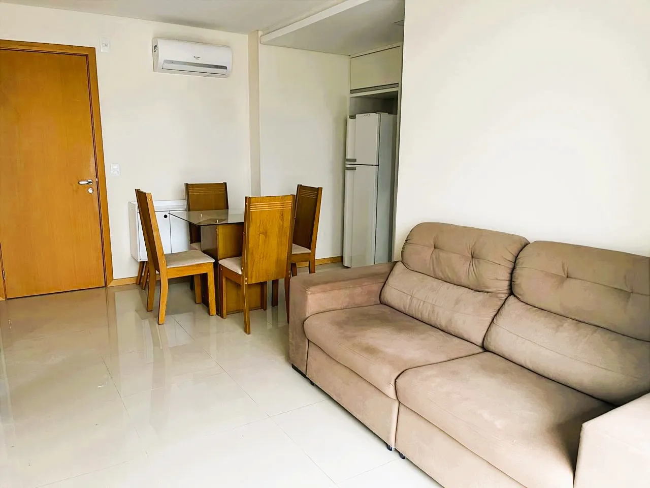Apartamento Próximo a Furb Praticamente Todo Mobiliado — foto 4