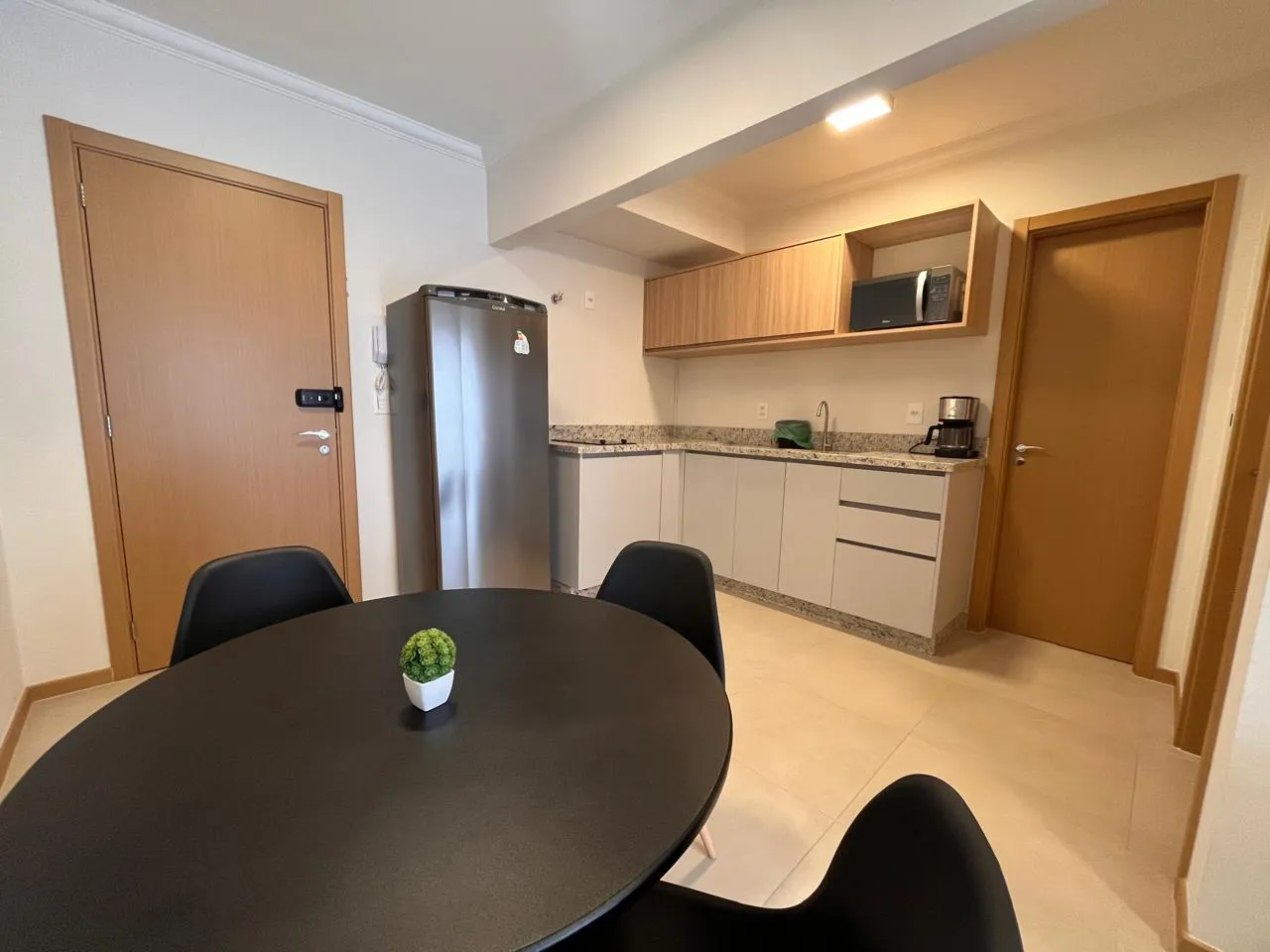 Apartamento Totalmente Mobiliado no Centro de Blumenau — foto 2