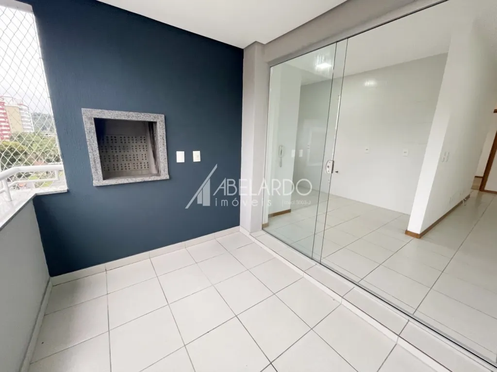 APARTAMENTO COM DOIS DORMITÓRIOS E DUAS VAGAS DE GARAGEM - BAIRRO ITOUPAVA NORTE — foto 5