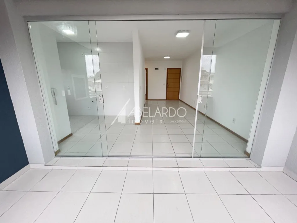 APARTAMENTO COM DOIS DORMITÓRIOS E DUAS VAGAS DE GARAGEM - BAIRRO ITOUPAVA NORTE — foto 6