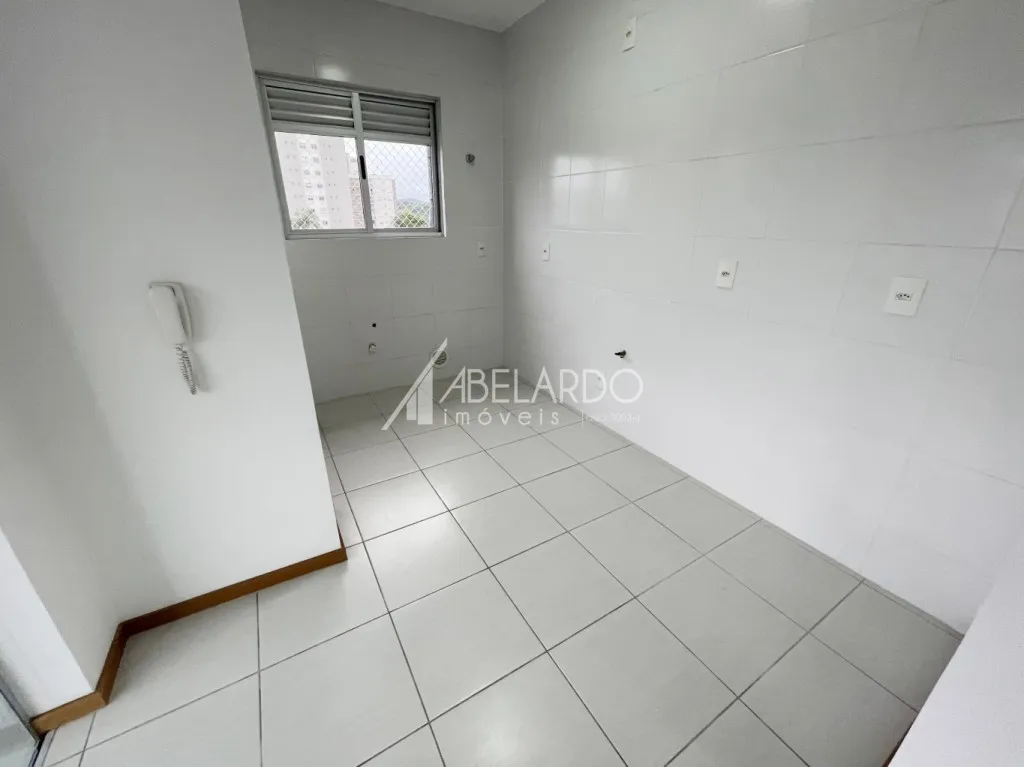 APARTAMENTO COM DOIS DORMITÓRIOS E DUAS VAGAS DE GARAGEM - BAIRRO ITOUPAVA NORTE — foto 7