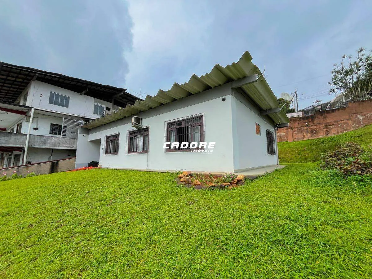 Casa com excelente localização comercial - foto 1