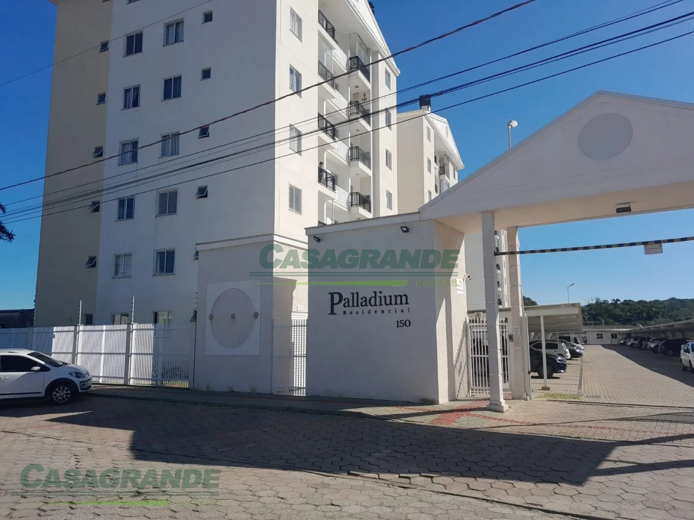Ótimo apartamento no Centro de Penha, apenas 500 metros do mar. - foto 1